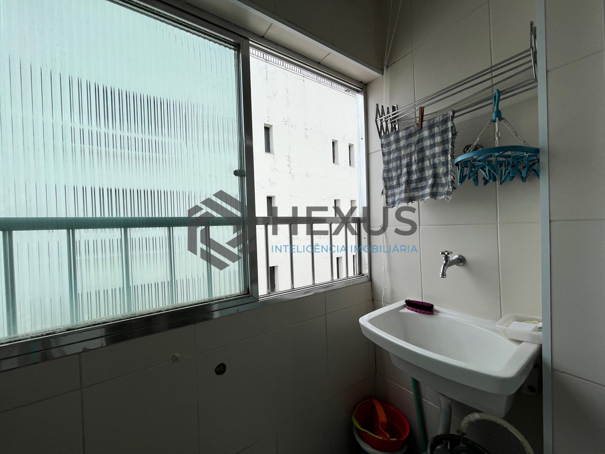 Foto 15 de Apartamento a duas quadras da Praia das Pitangueiras, Guaruja