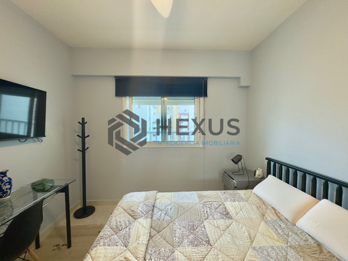 Foto 18 de Apartamento reformado com varanda gourmet e lazer a uma quadra da Praia das Asturias, Guaruja
