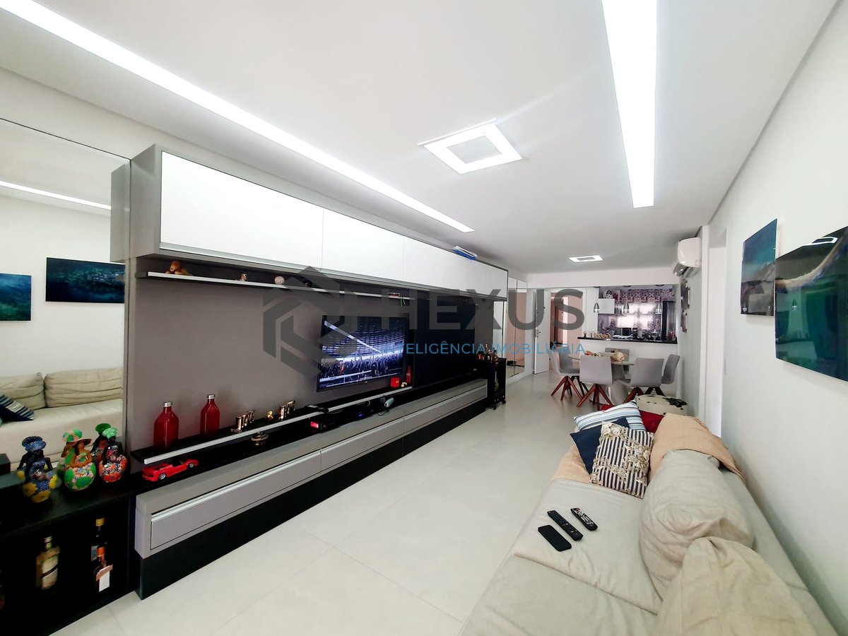 Foto 5 de Apartamento reformado frente mar com varanda gourmet e lazer em prédio novo na Praia das Asturias, Guaruja