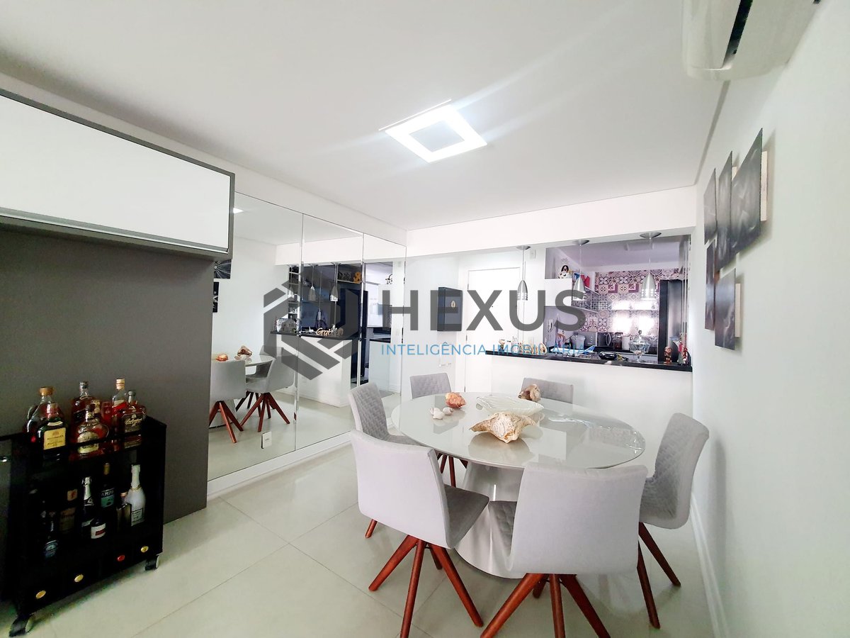 Foto 7 de Apartamento reformado frente mar com varanda gourmet e lazer em prédio novo na Praia das Asturias, Guaruja