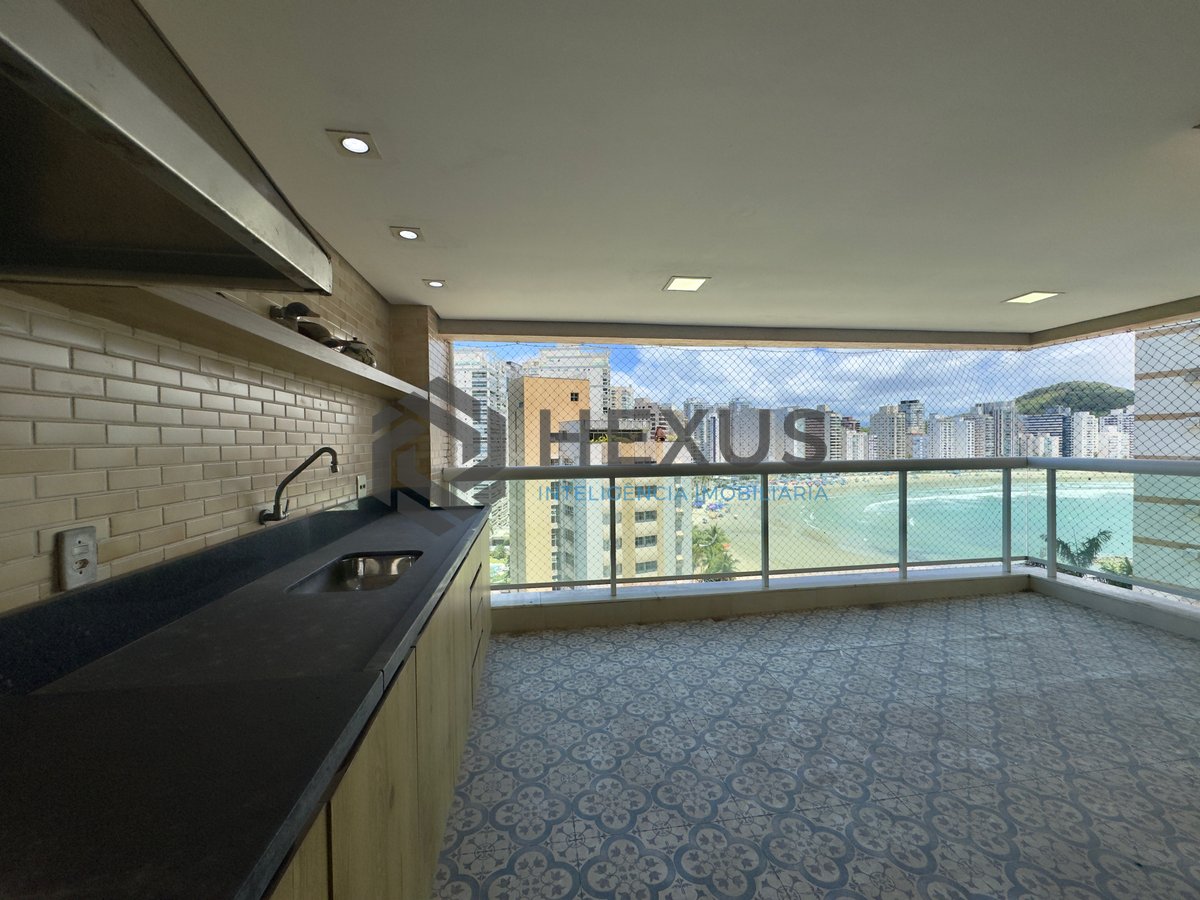Foto 2 de Apartamento reformado frente mar com varanda gourmet e lazer em prédio novo na Praia das Asturias, Guaruja