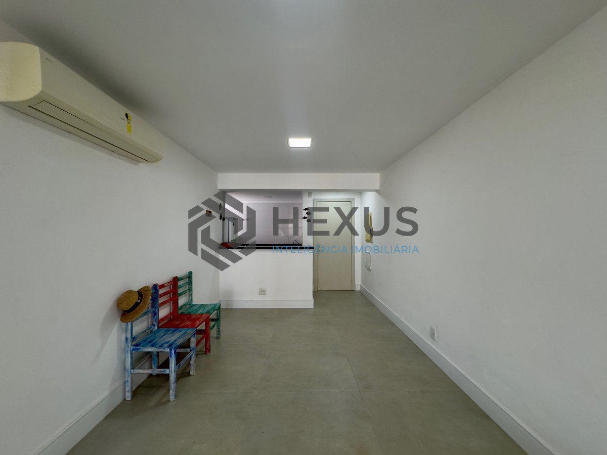 Foto 9 de Apartamento reformado frente mar com varanda gourmet e lazer em prédio novo na Praia das Asturias, Guaruja