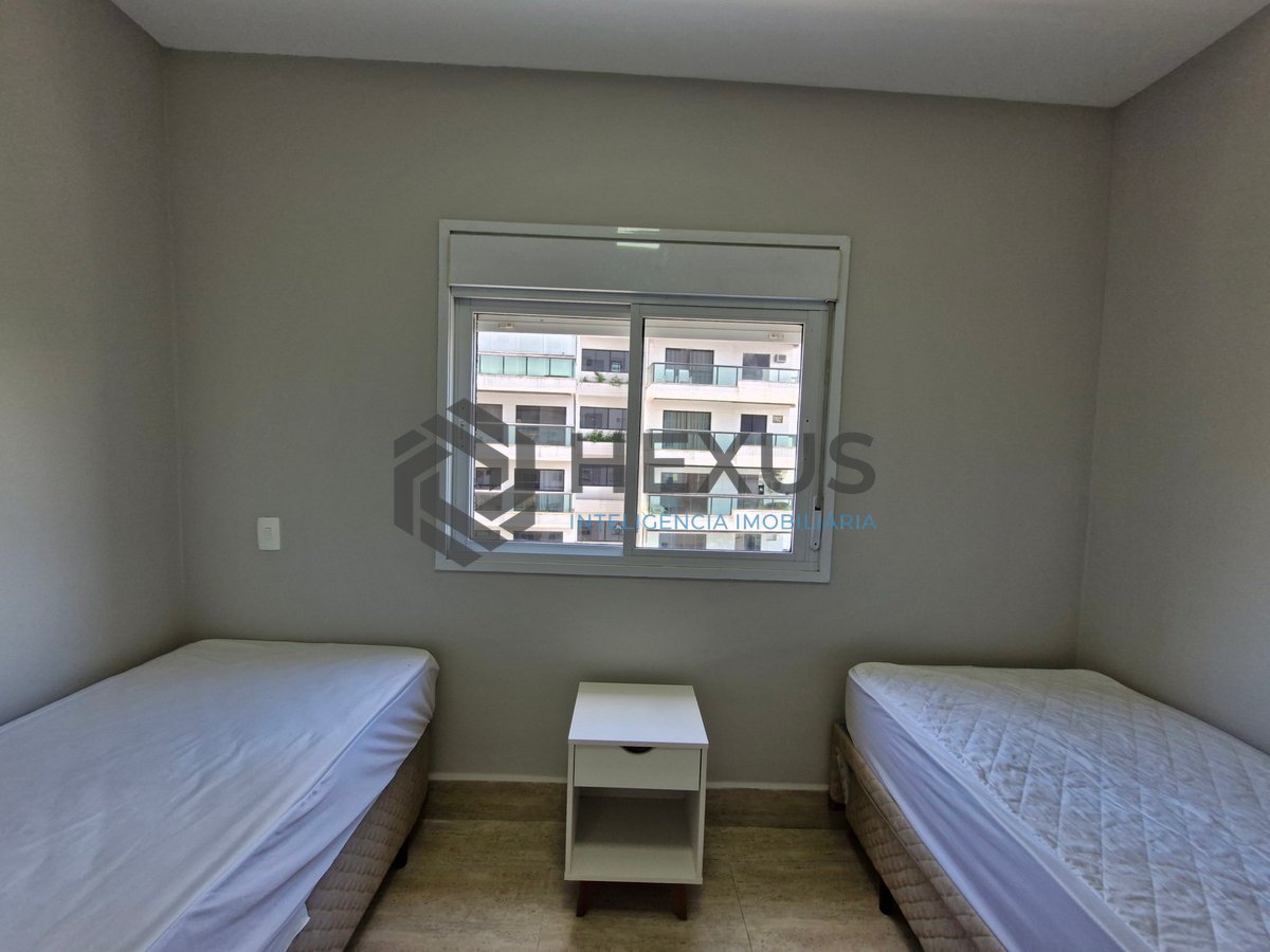 Foto 17 de Apartamento reformado frente mar com varanda gourmet e lazer na Praia das Asturias, Guaruja