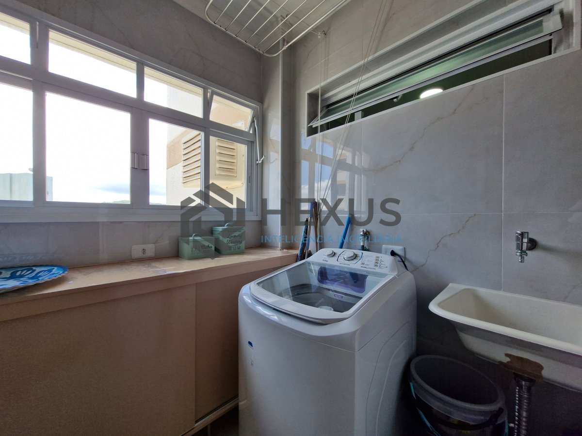 Foto 31 de Apartamento frente mar com varanda e lazer na Praia das Asturias, Guaruja
