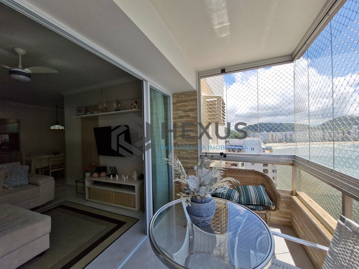 Foto 7 de Apartamento frente mar com varanda e lazer na Praia das Asturias, Guaruja