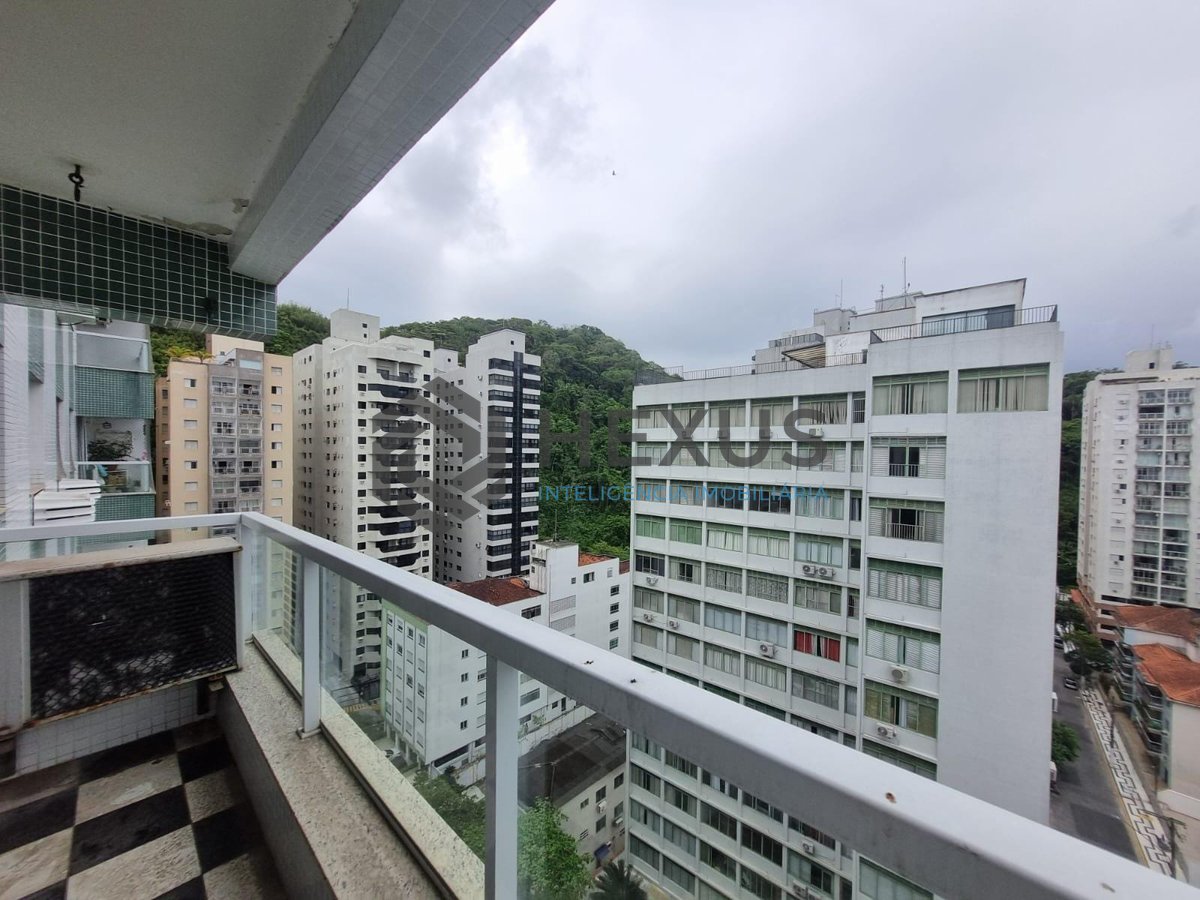 Foto 2 de Apartamento com varanda na beira mar da Praia das Pitangueiras, Guaruja