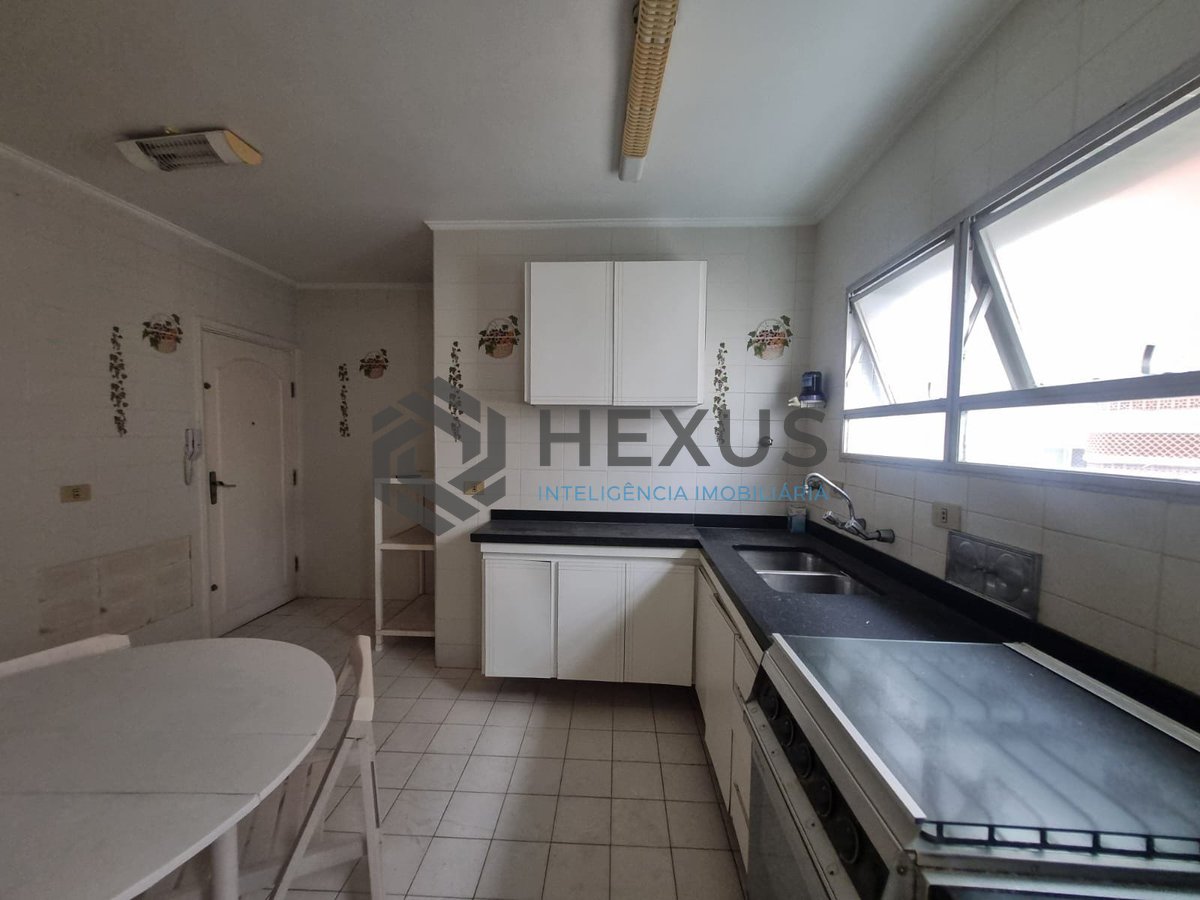 Foto 23 de Apartamento com varanda na beira mar da Praia das Pitangueiras, Guaruja
