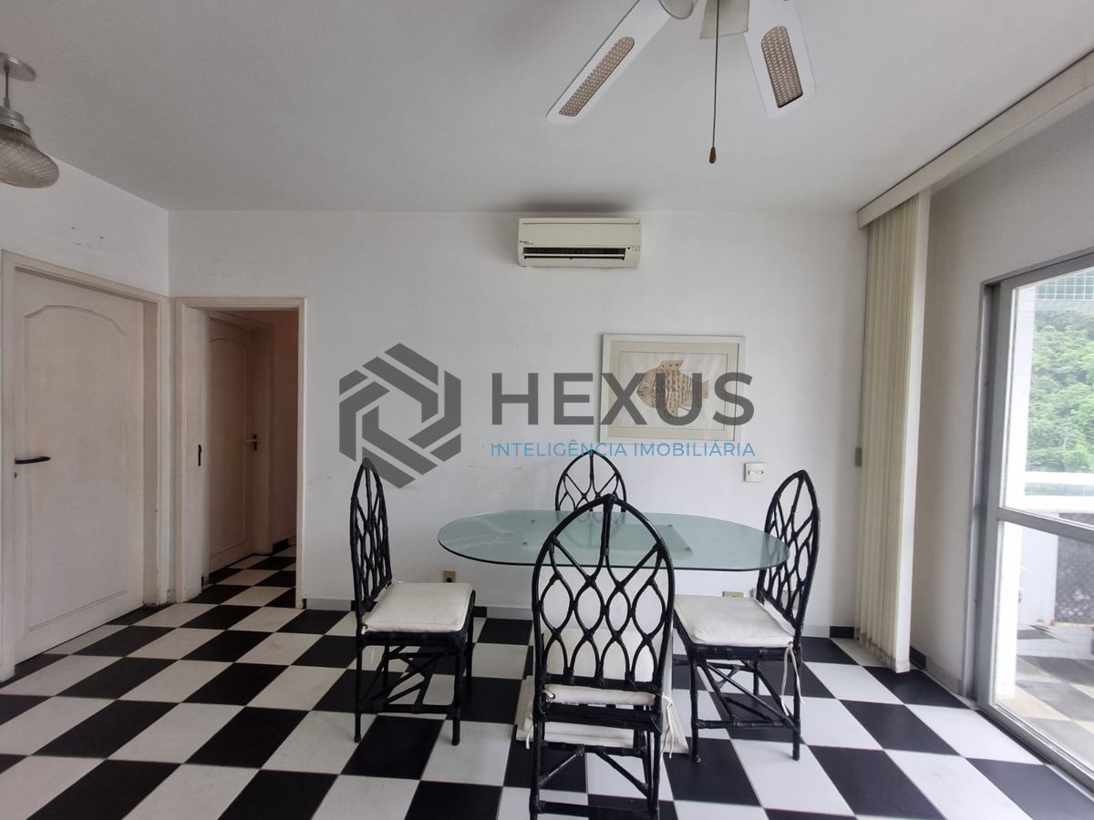 Foto 5 de Apartamento com varanda na beira mar da Praia das Pitangueiras, Guaruja