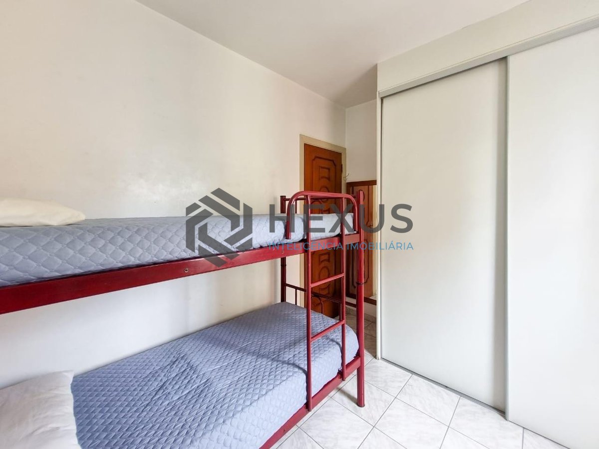Foto 9 de Apartamento com varanda e lazer a 180m da Praia das Pitangueiras, Guaruja