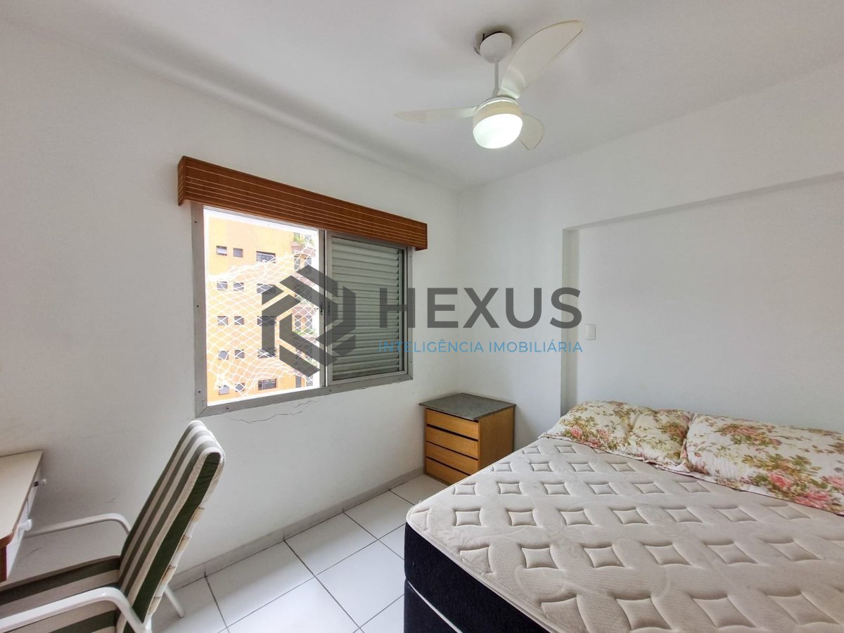 Foto 12 de Apartamento com varanda e lazer a duas quadras da Praia das Pitangueiras, Guaruja