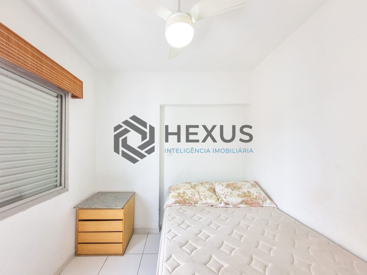 Foto 13 de Apartamento com varanda e lazer a duas quadras da Praia das Pitangueiras, Guaruja