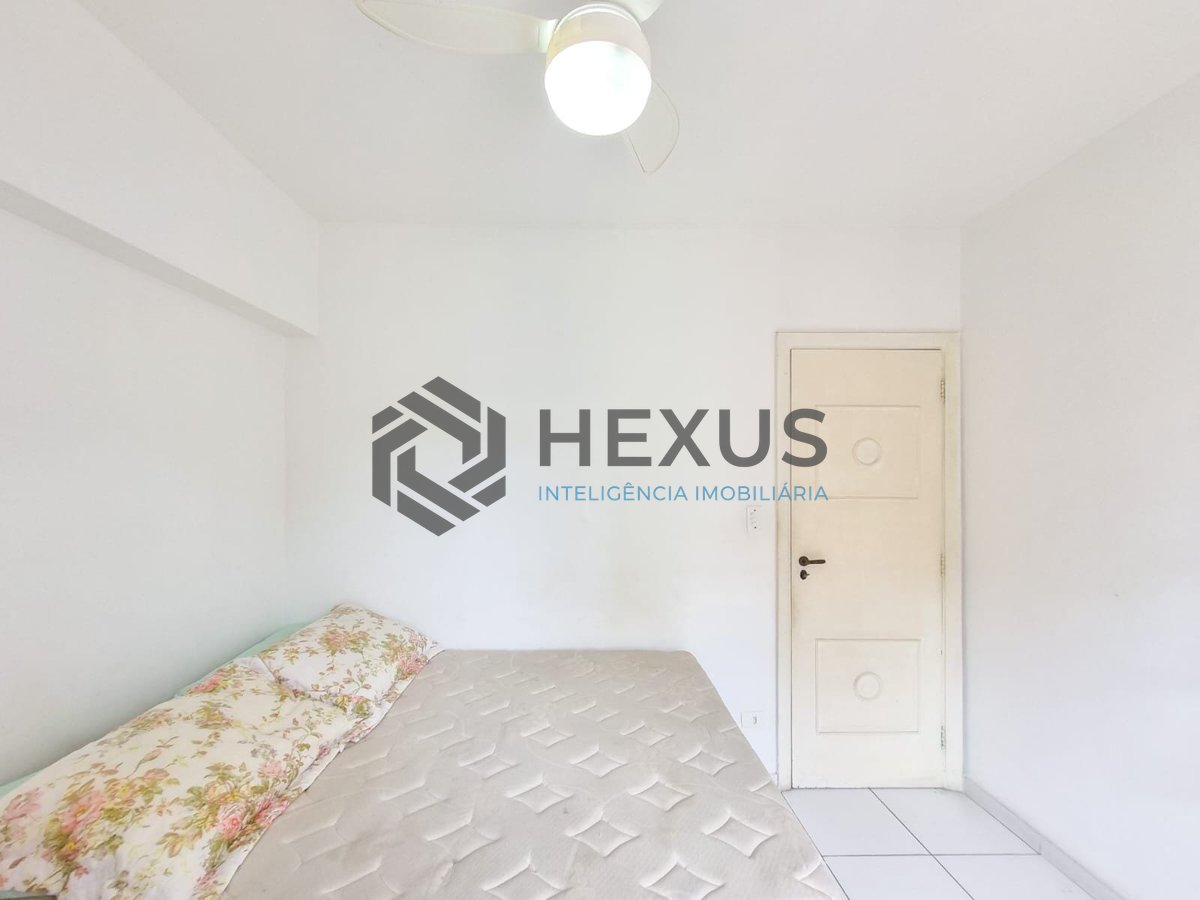 Foto 14 de Apartamento com varanda e lazer a duas quadras da Praia das Pitangueiras, Guaruja
