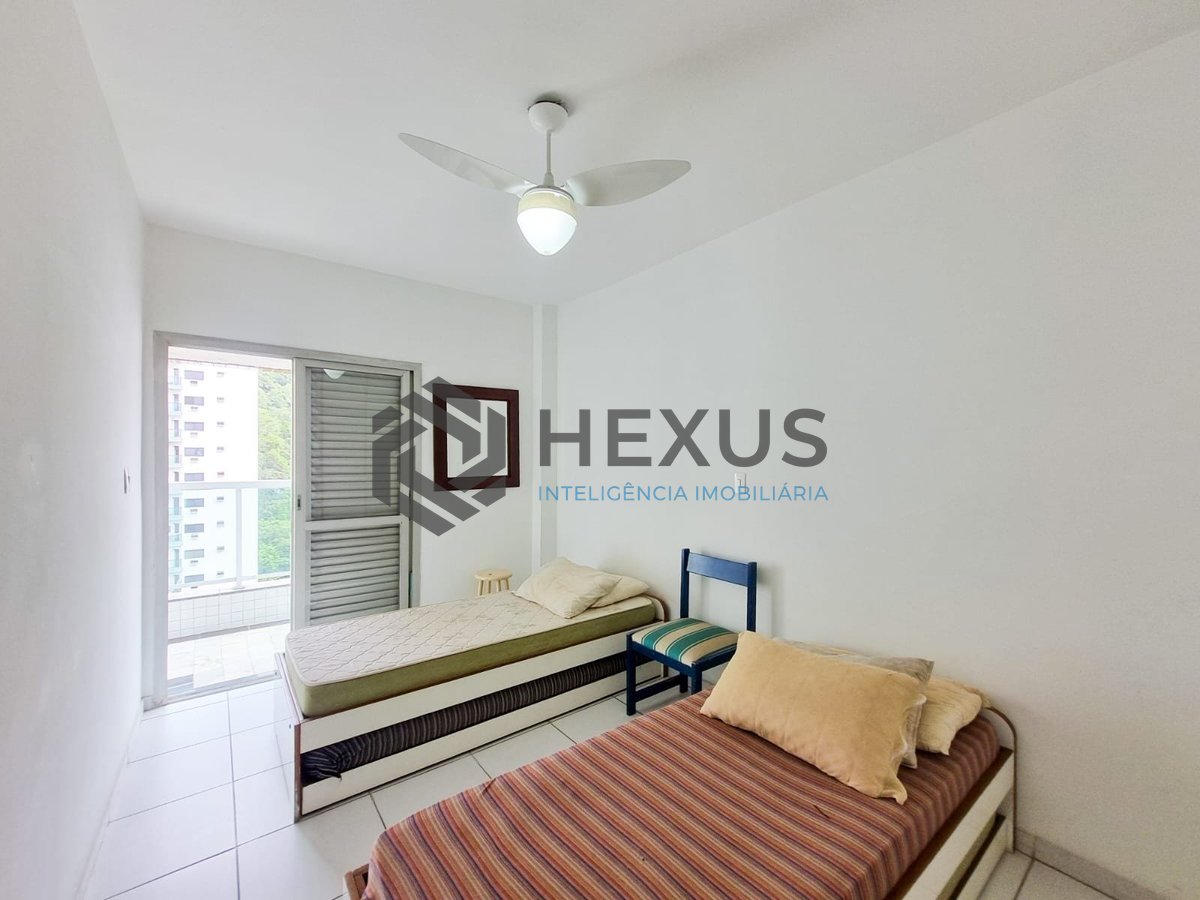 Foto 16 de Apartamento com varanda e lazer a duas quadras da Praia das Pitangueiras, Guaruja