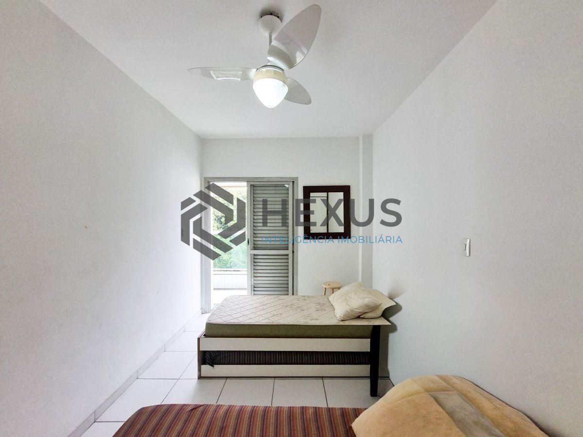 Foto 17 de Apartamento com varanda e lazer a duas quadras da Praia das Pitangueiras, Guaruja
