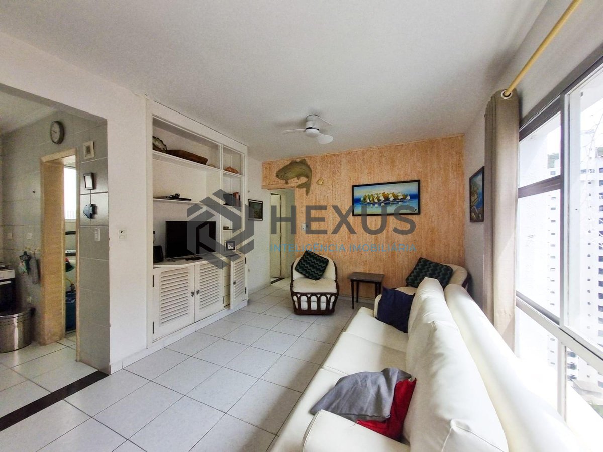 Foto 4 de Apartamento com varanda e lazer a duas quadras da Praia das Pitangueiras, Guaruja