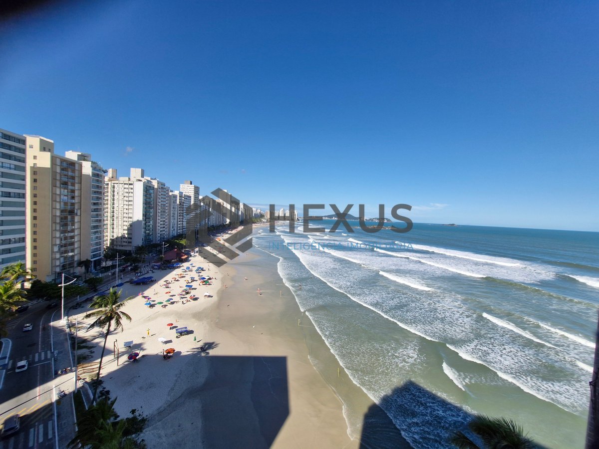 Foto 14 de Apartamento frente mar com varanda na Praia das Pitangueiras, Guaruja