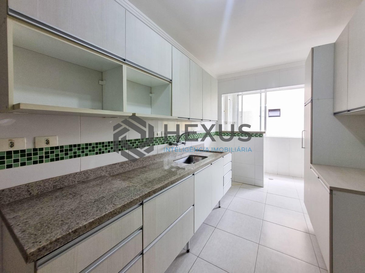 Foto 20 de Apartamento reformado com varanda na Praia das Asturias, Guaruja