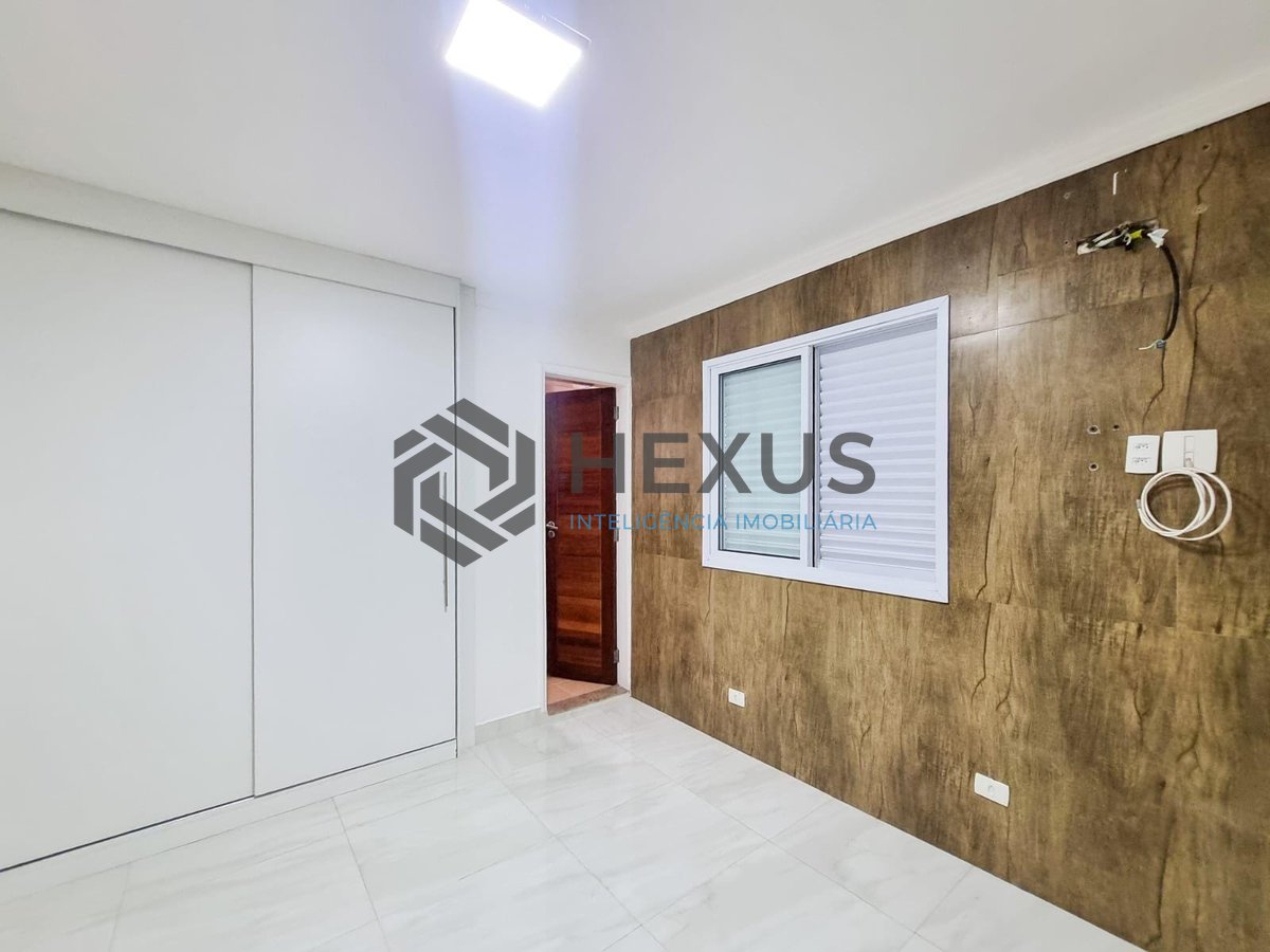 Foto 8 de Apartamento reformado com varanda na Praia das Asturias, Guaruja