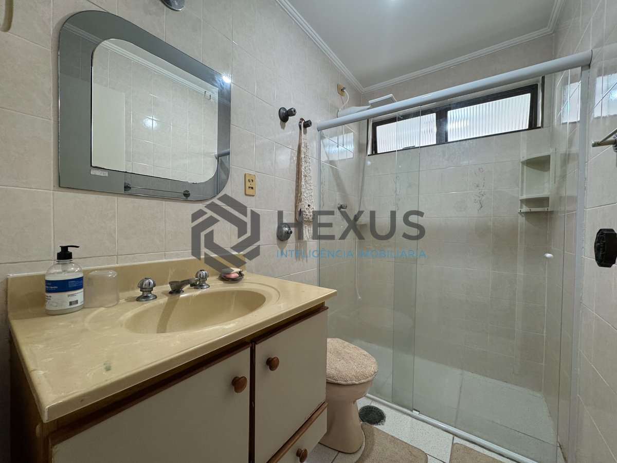 Foto 17 de Apartamento com varanda e lazer na Praia das Asturias, Guaruja