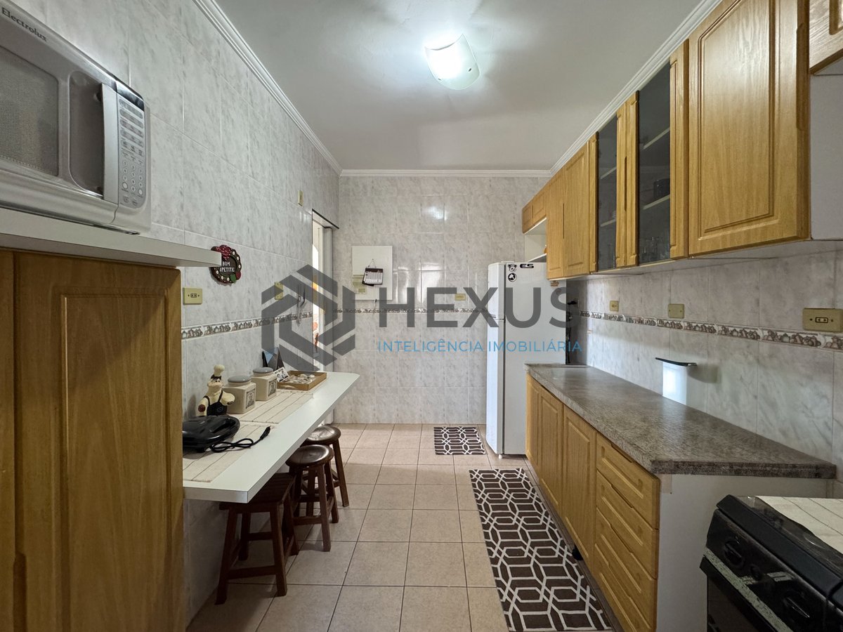 Foto 23 de Apartamento com varanda e lazer na Praia das Asturias, Guaruja