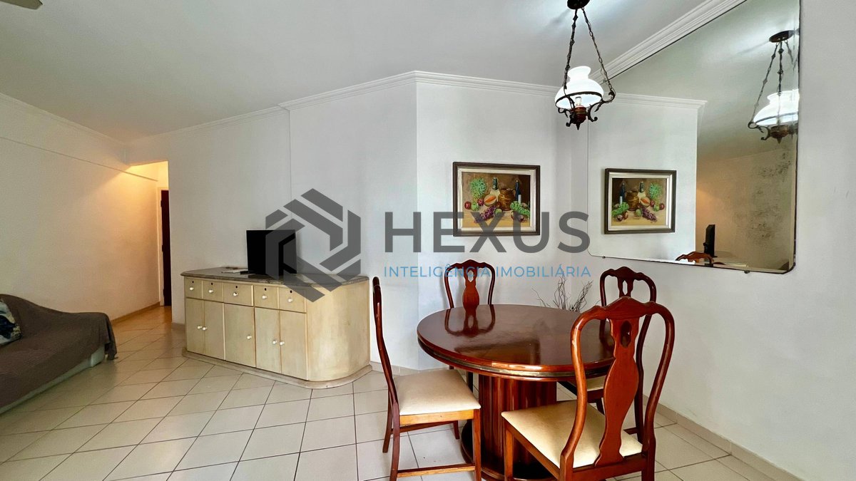 Foto 2 de Apartamento com varanda e lazer a duas quadras da Praia das Pitangueiras, Guaruja