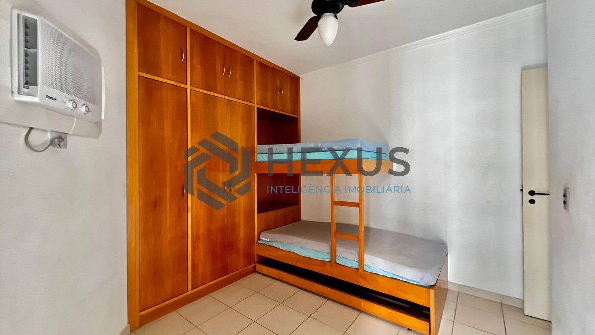 Foto 10 de Apartamento com varanda e lazer a duas quadras da Praia das Pitangueiras, Guaruja