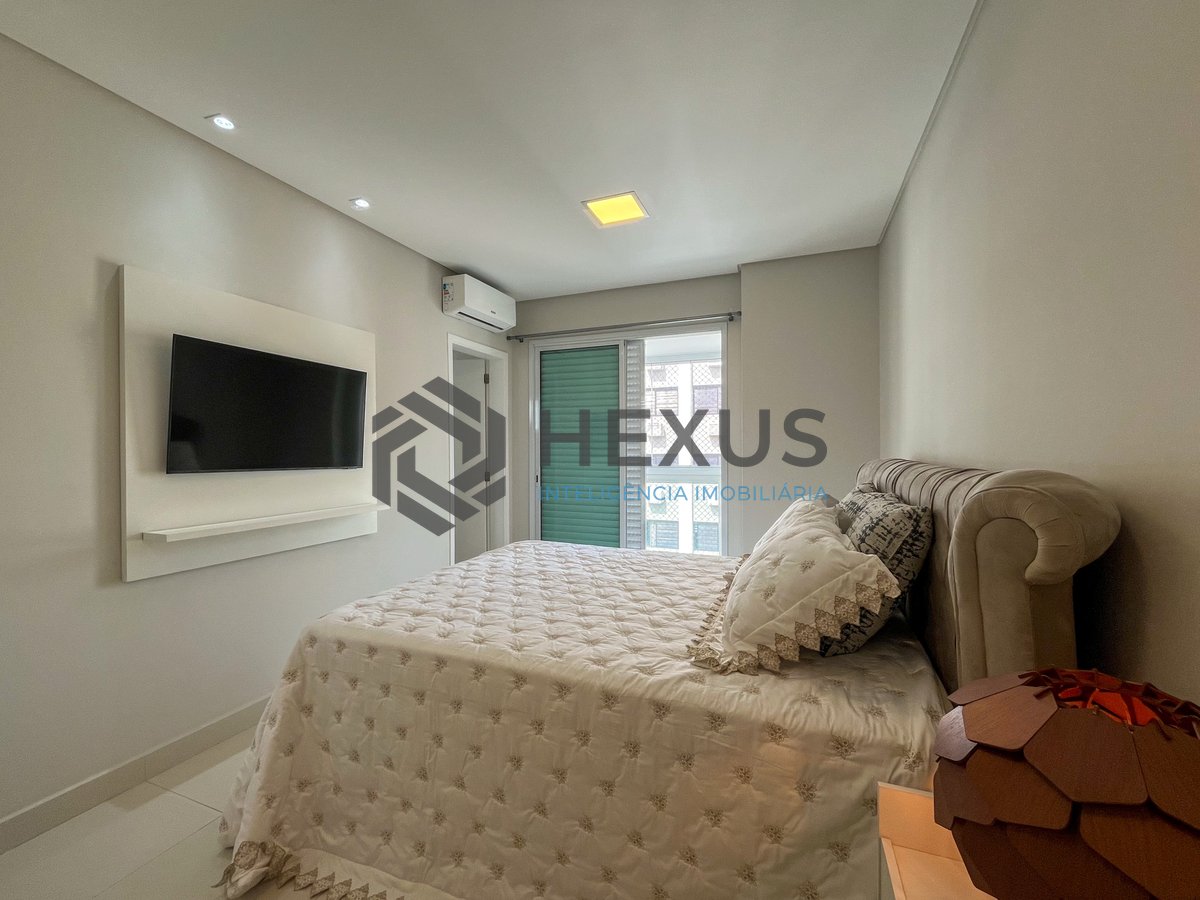Foto 19 de Apartamento com varanda gourmet e lazer na Praia das Pitangueiras, Guaruja