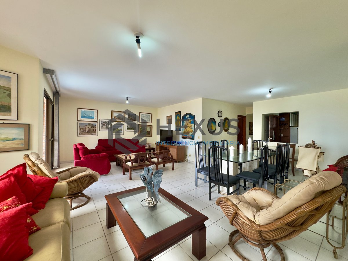 Foto 2 de Apartamento com varanda vista mar e lazer a uma quadra da Praia das Asturias, Guaruja