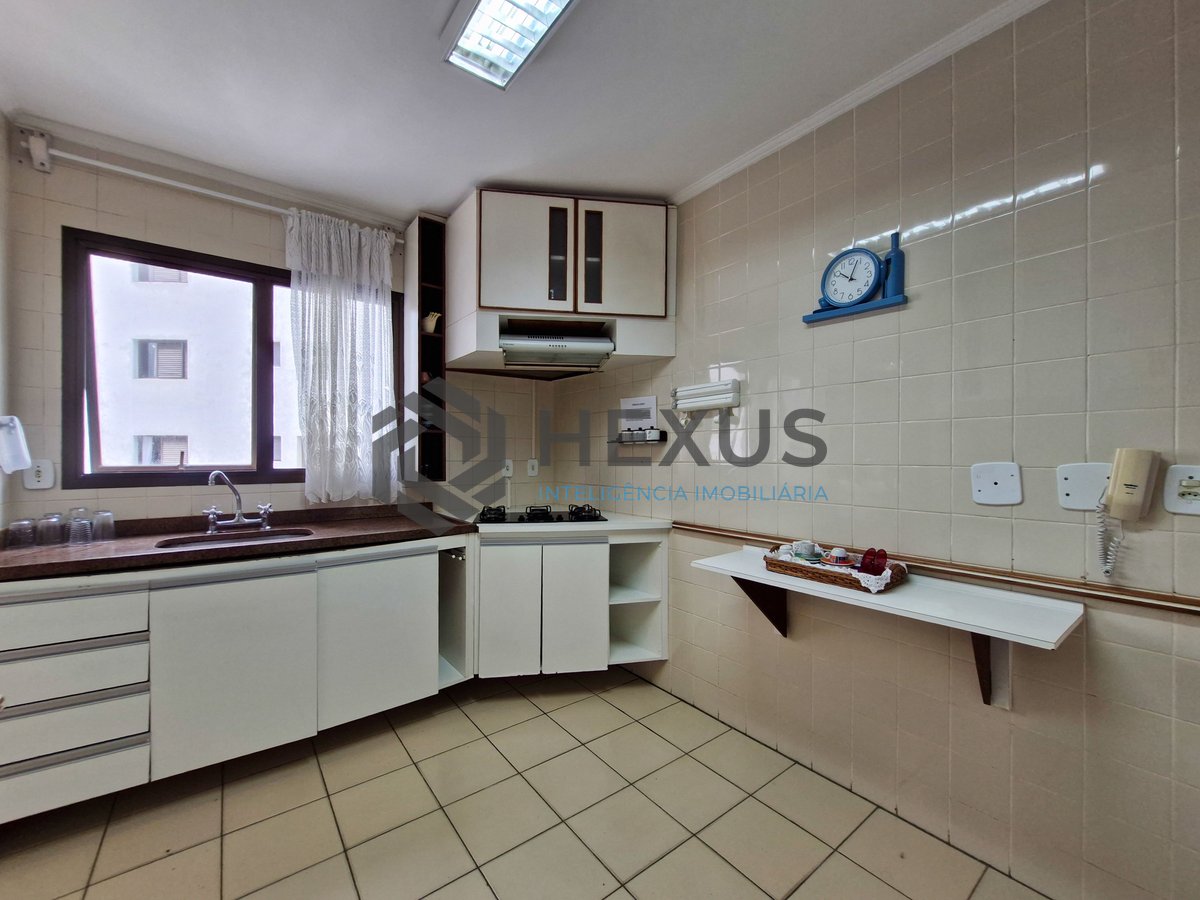 Foto 35 de Apartamento com varanda vista mar e lazer na beira mar da praia no Tombo, Guarujá