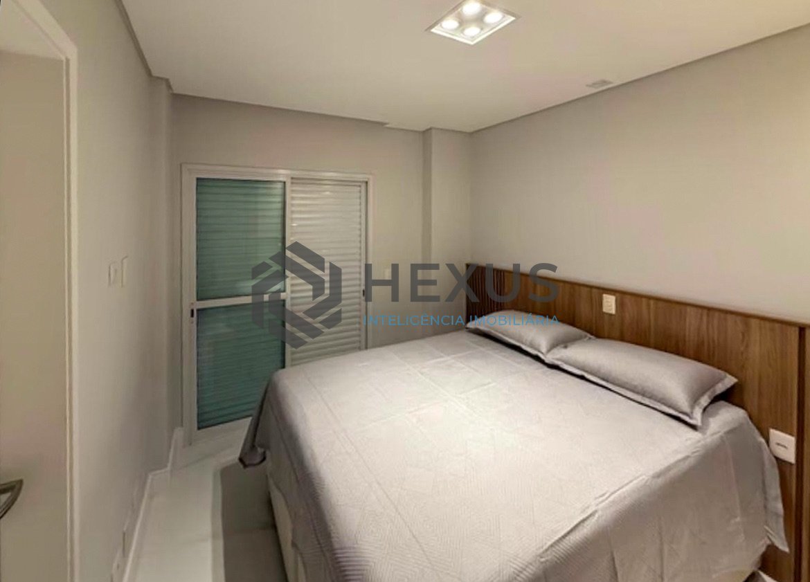 Foto 27 de Apartamento reformado com varanda gourmet e lazer na Praia da Enseada, Guaruja
