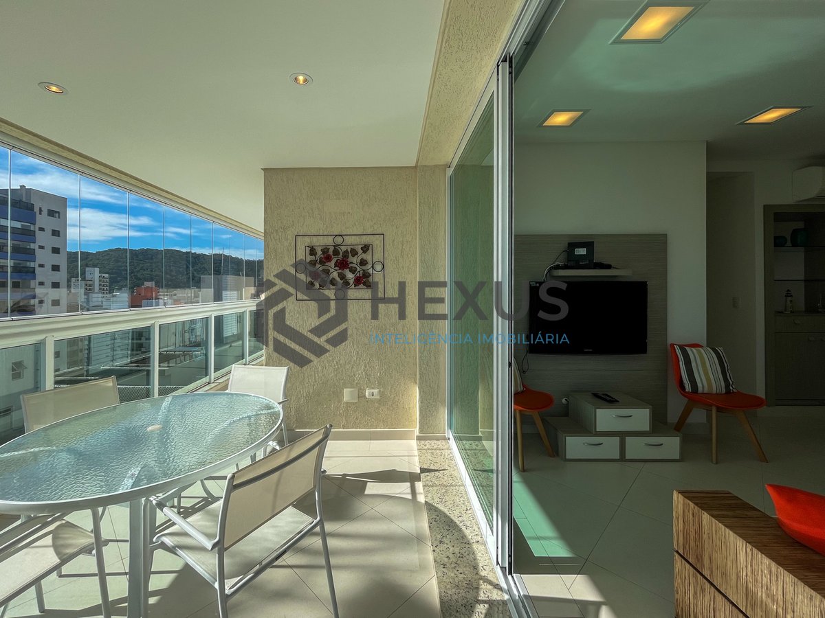 Foto 13 de Apartamento com varanda gourmet e lazer na região da Brunella na Praia da Enseada, Guaruja