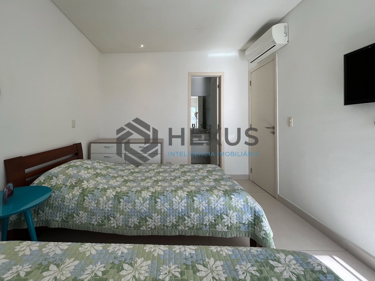 Foto 31 de Apartamento com varanda gourmet e lazer na região da Brunella na Praia da Enseada, Guaruja