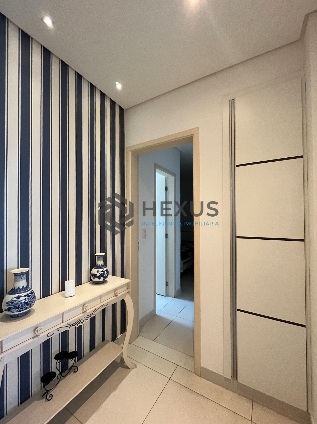 Foto 33 de Apartamento com varanda gourmet vista mar e lazer na Praia da Enseada, Guaruja