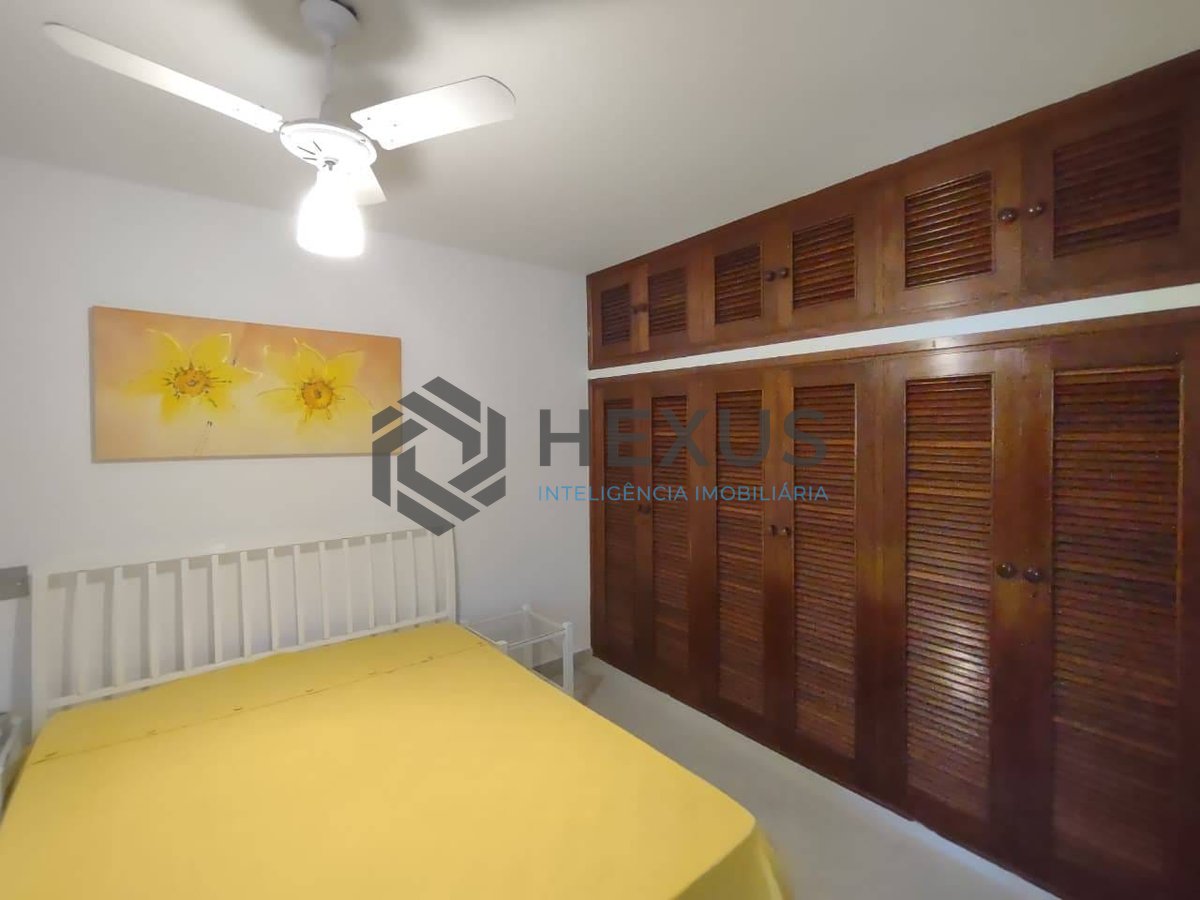 Foto 13 de Apartamento com varanda e lazer na Praia da Enseada, Guaruja