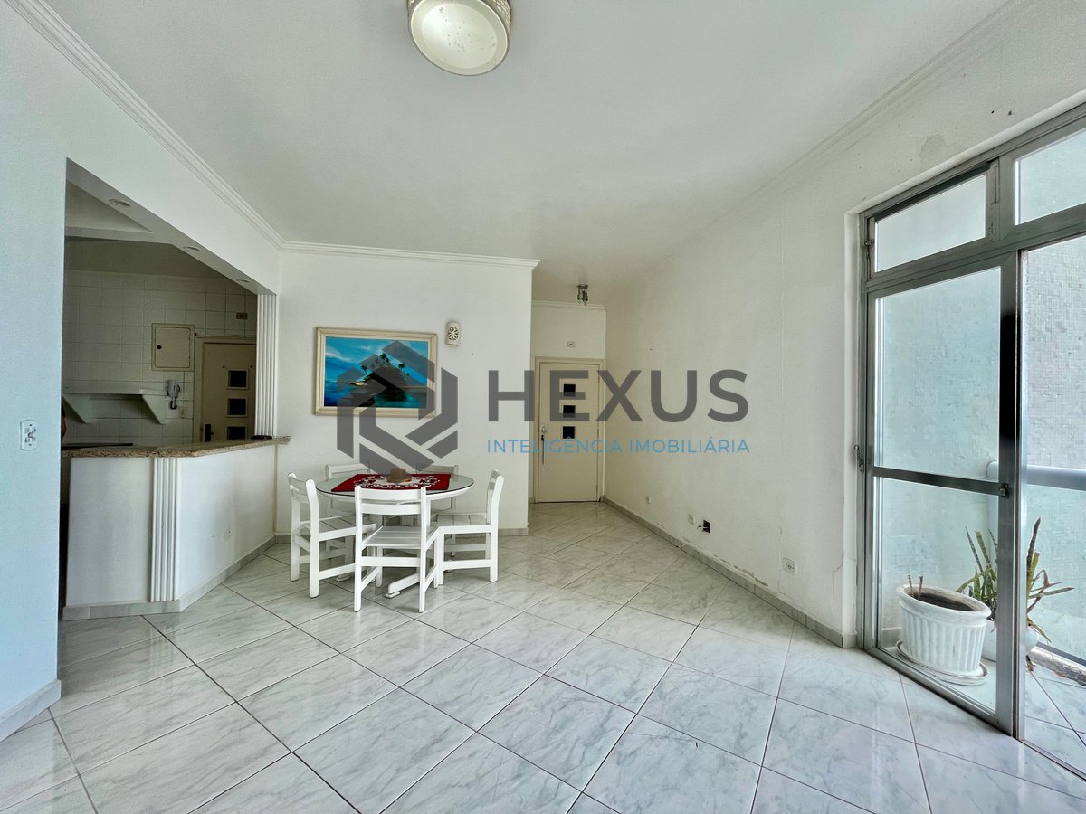 Foto 3 de Apartamento frente mar com varanda vista mar na Praia das Pitangueiras, Guaruja