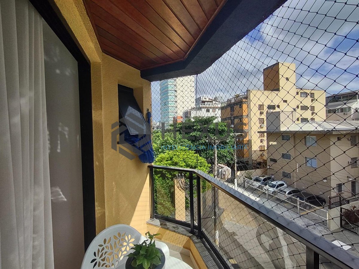 Foto 2 de Apartamento com varanda e lazer na Praia da Enseada, Guaruja