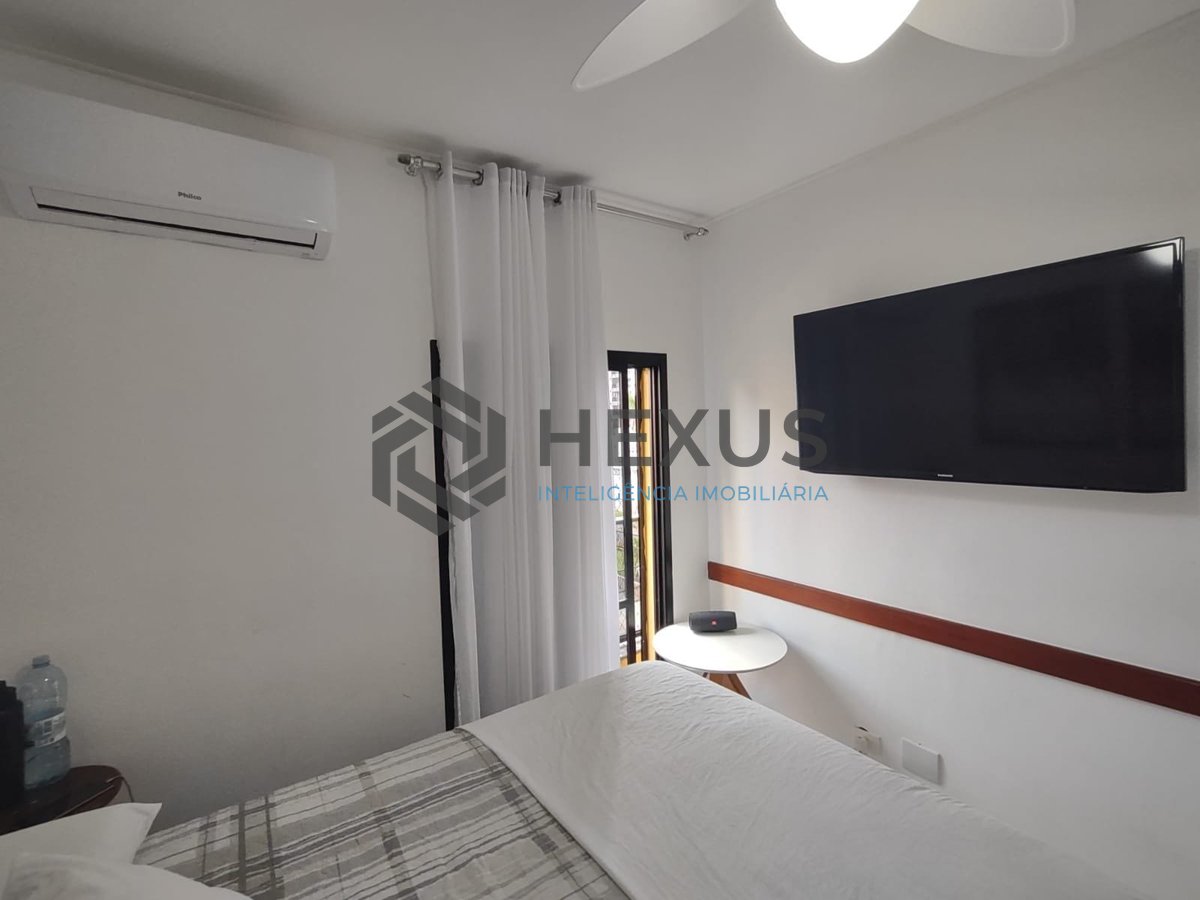 Foto 15 de Apartamento com varanda e lazer na Praia da Enseada, Guaruja