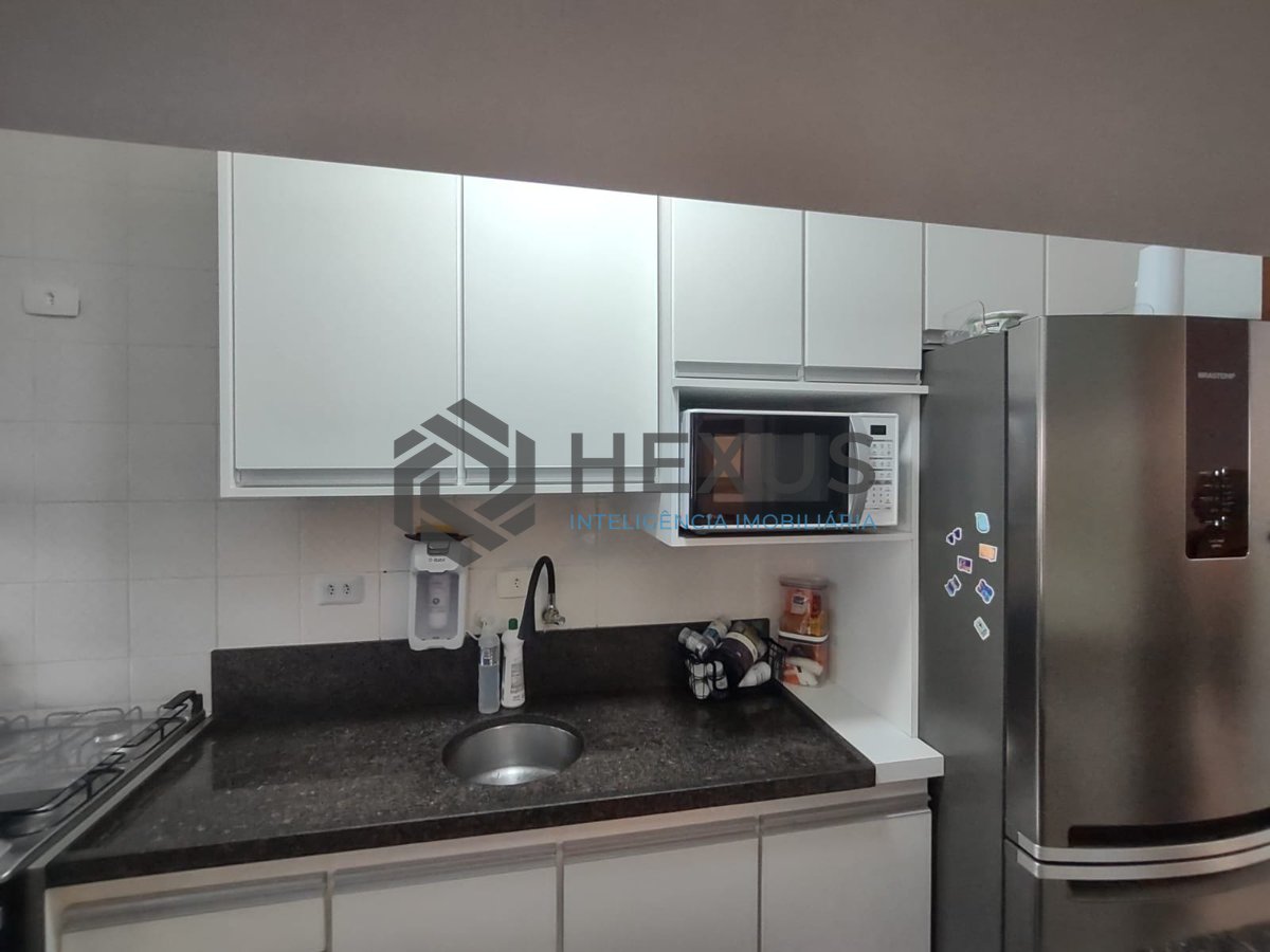 Foto 18 de Apartamento com varanda e lazer na Praia da Enseada, Guaruja