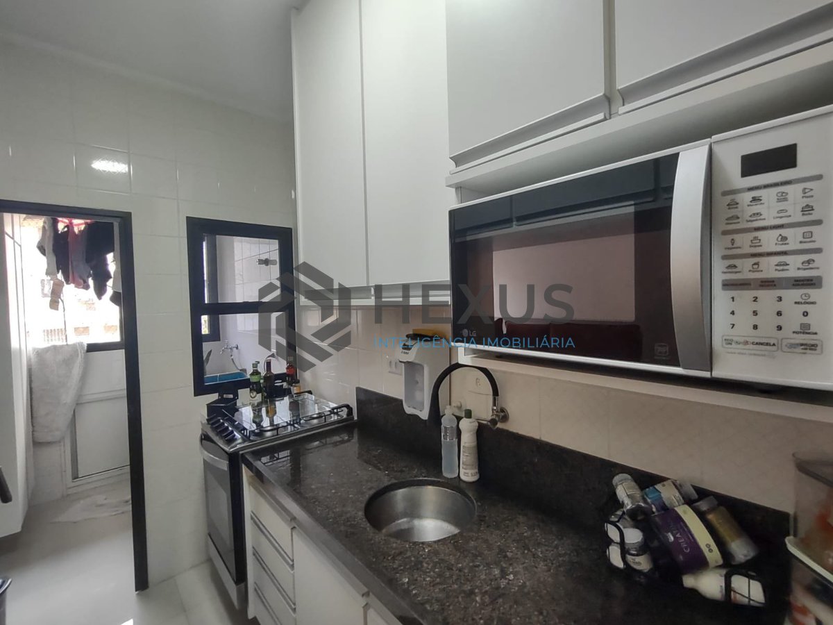 Foto 19 de Apartamento com varanda e lazer na Praia da Enseada, Guaruja