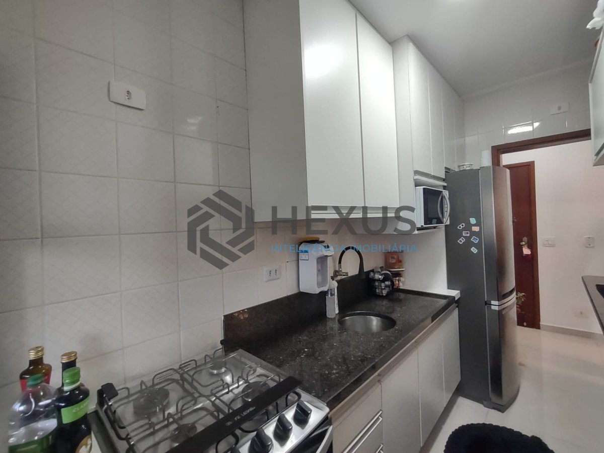 Foto 20 de Apartamento com varanda e lazer na Praia da Enseada, Guaruja
