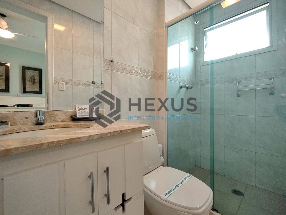 Foto 16 de Apartamento com varanda gourmet e lazer na Praia da Enseada, Guaruja
