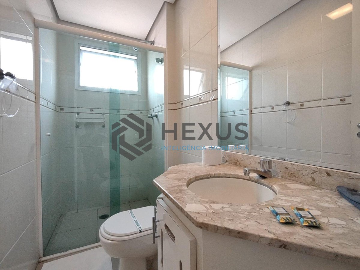 Foto 20 de Apartamento com varanda gourmet e lazer na Praia da Enseada, Guaruja