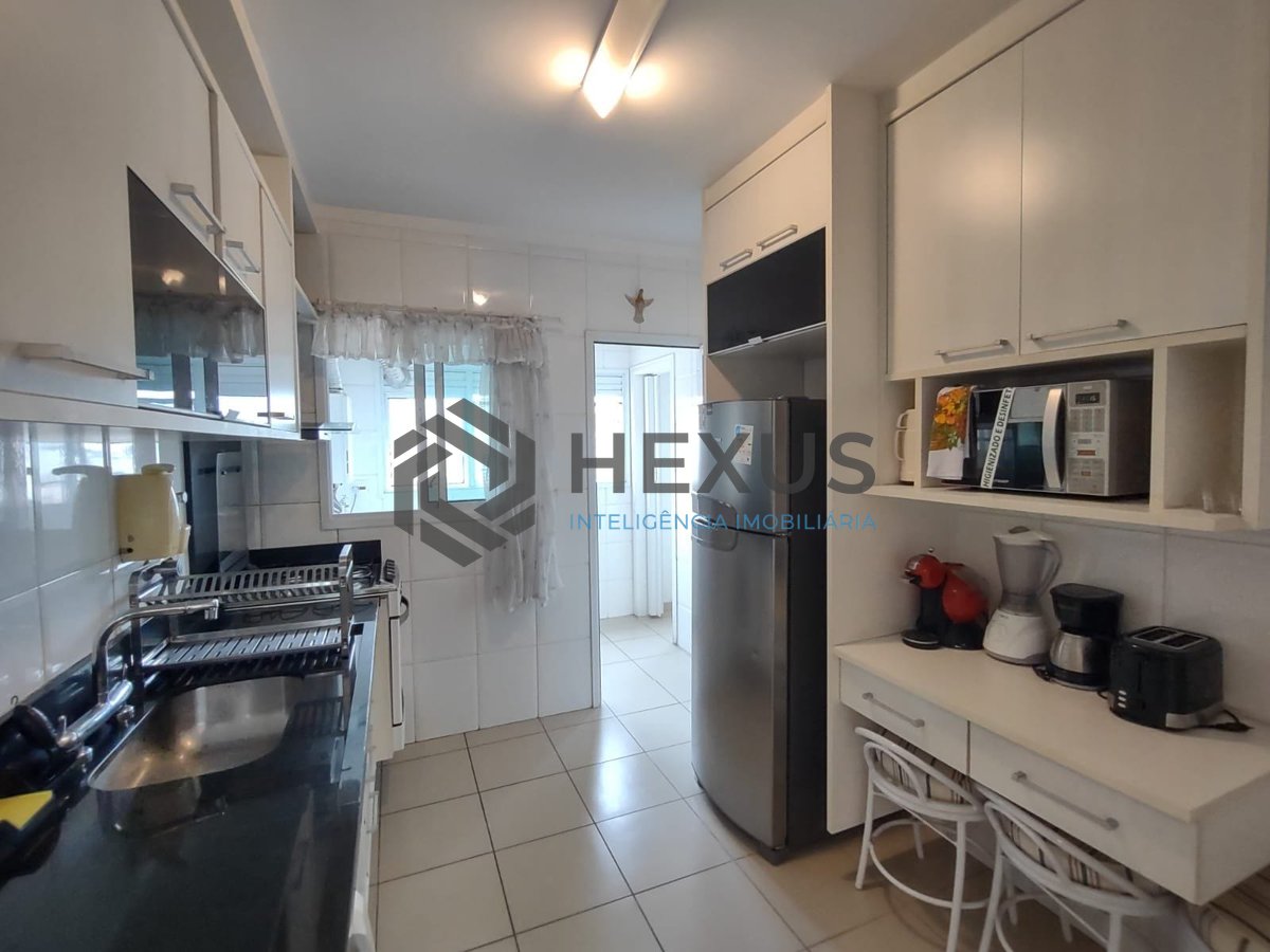 Foto 21 de Apartamento com varanda gourmet e lazer na Praia da Enseada, Guaruja