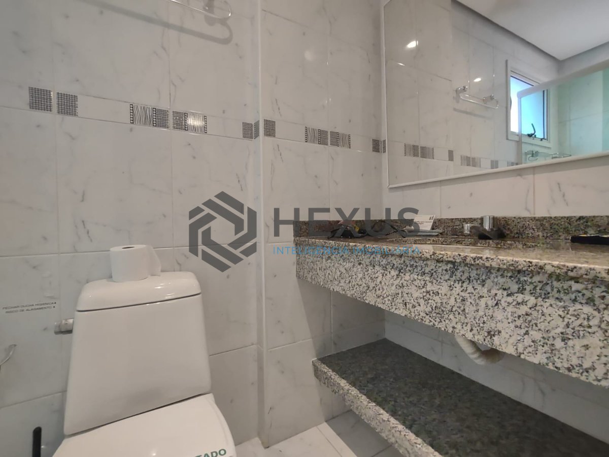 Foto 16 de Apartamento com varanda gourmet e lazer na Praia da Enseada, Guaruja