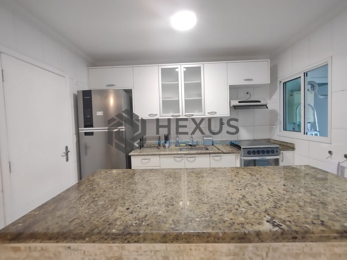 Foto 18 de Apartamento com varanda gourmet e lazer na Praia da Enseada, Guaruja