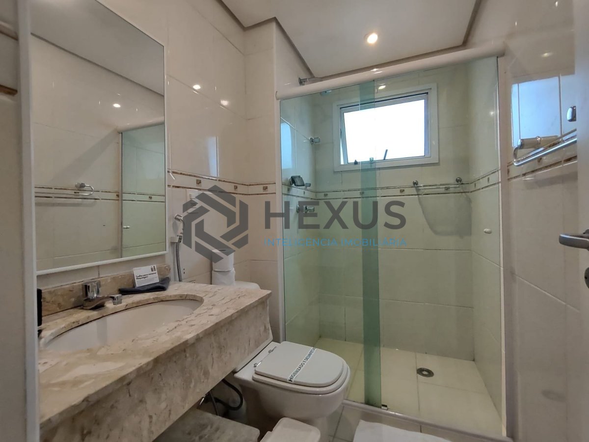 Foto 10 de Apartamento com varanda gourmet e lazer na Praia da Enseada, Guaruja