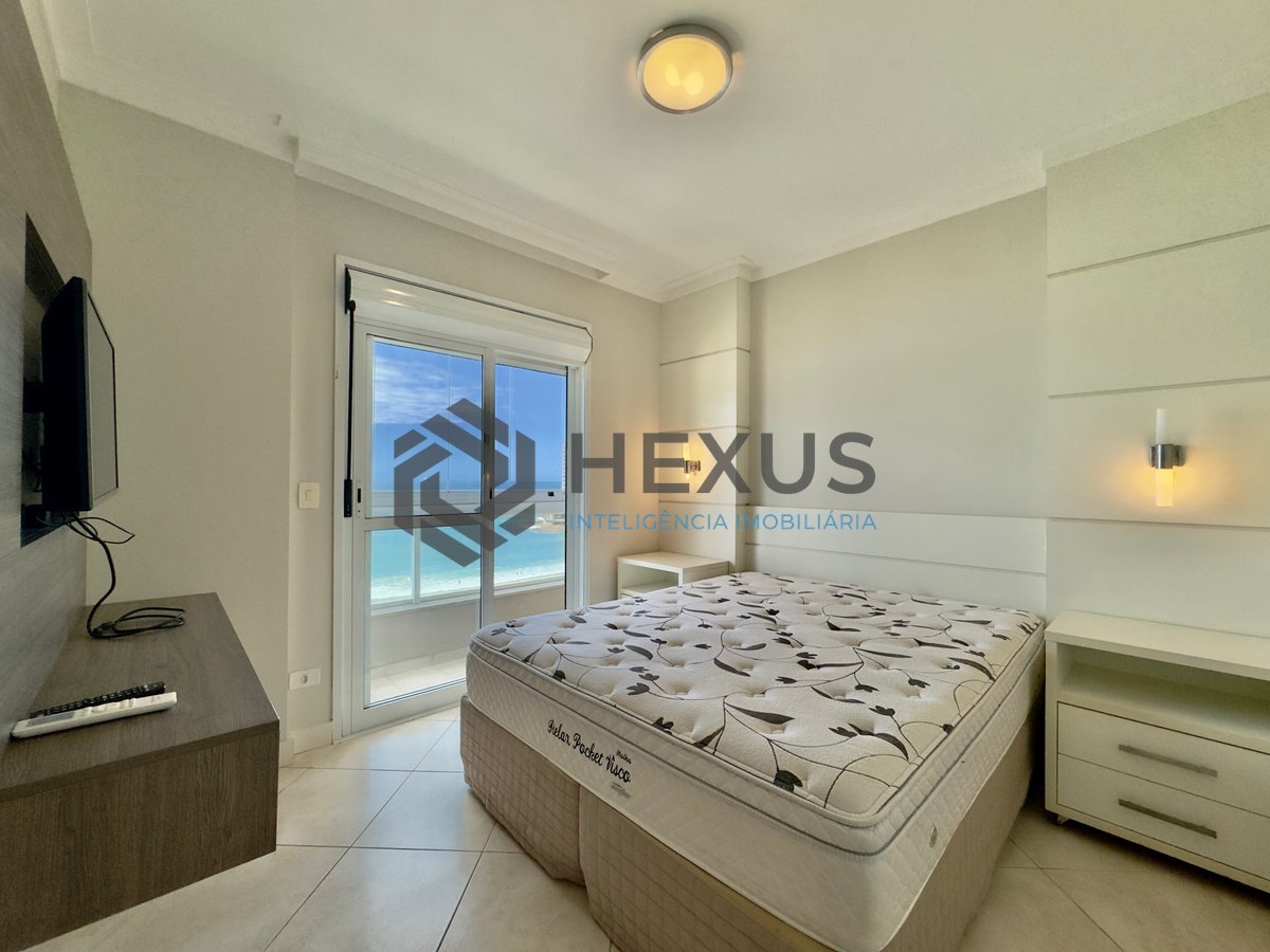 Foto 12 de Apartamento reformado frente mar com varanda gourmet vista mar e lazer na Praia das Asturias, Guaruja