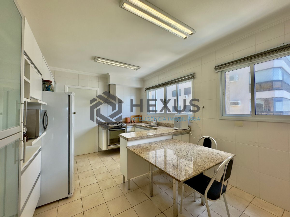 Foto 32 de Apartamento reformado frente mar com varanda gourmet vista mar e lazer na Praia das Asturias, Guaruja