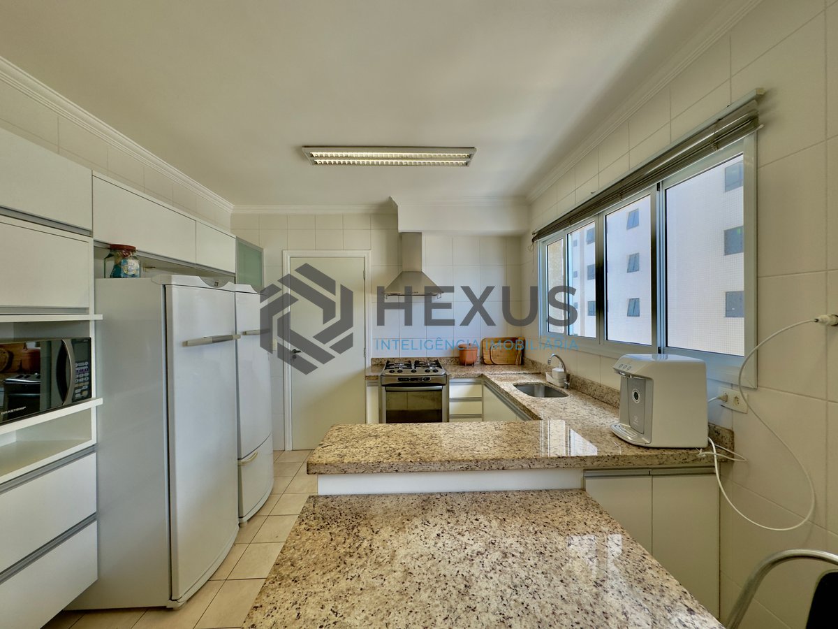 Foto 37 de Apartamento reformado frente mar com varanda gourmet vista mar e lazer na Praia das Asturias, Guaruja