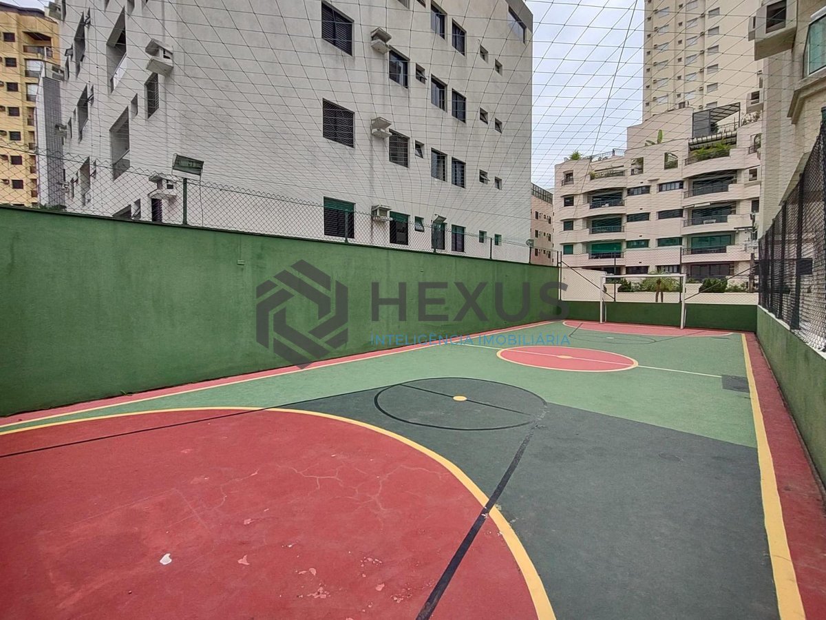 Foto 21 de Apartamento reformado com varanda gourmet e lazer na Praia da Enseada, Guaruja